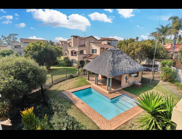 2 BEDROOM APARTMENT FOR SALE IN NORTH RIDING